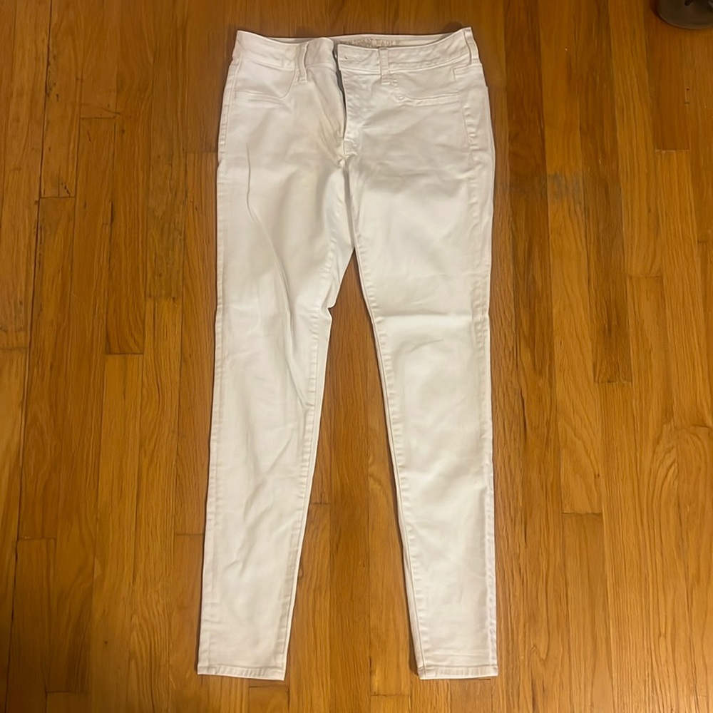 American Eagle Super Stretch White Jeggings